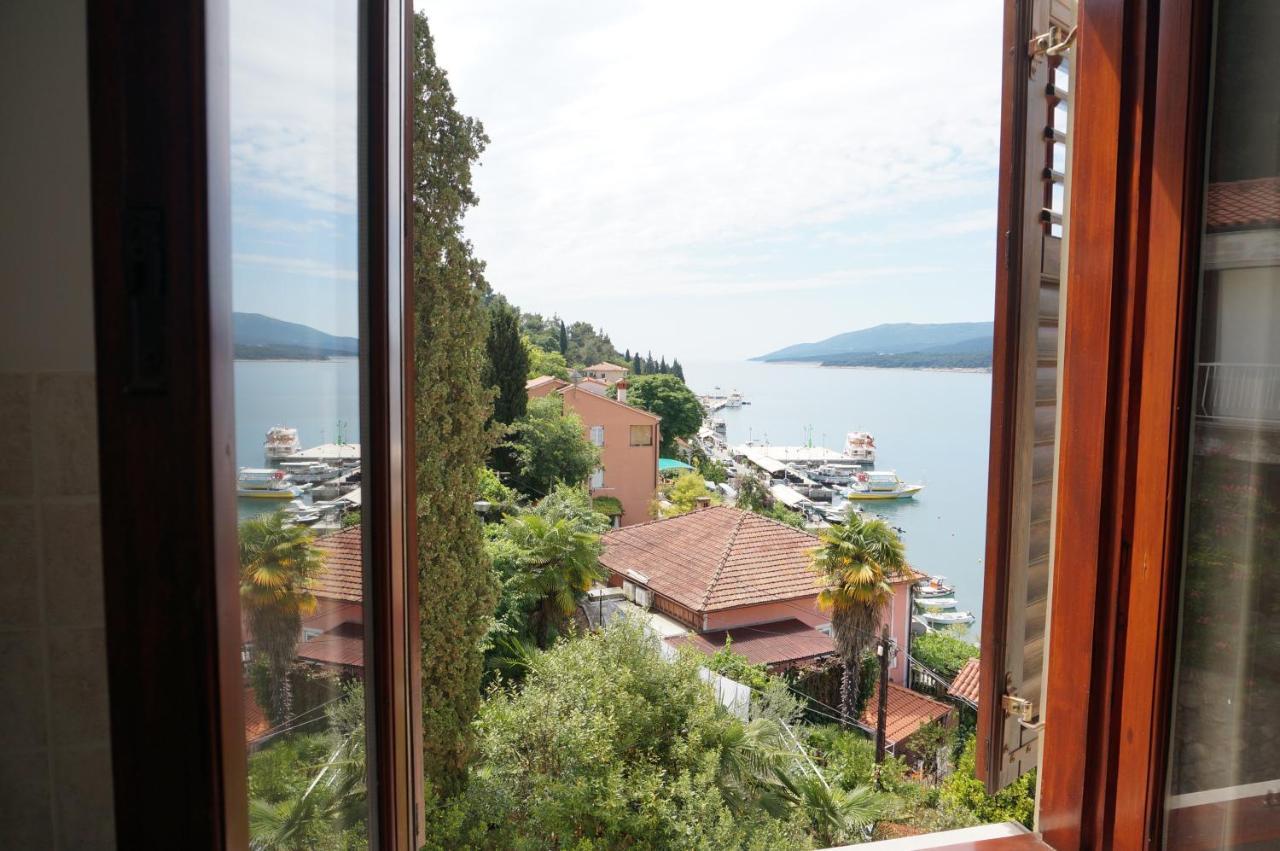 Apartment Angie - Intermezzo With Sea View In Center Of