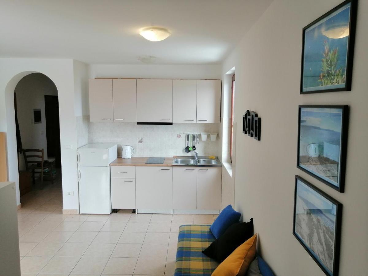 Apartment Angie - Intermezzo With Sea View In Center Of